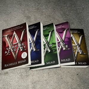 Vampire Academy Series Books 1-5